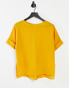 Тканая оversized-футболка янтарного цвета с отворотами на рукавах ASOS DESIGN-Желтый