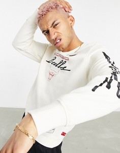 Бежевый свитшот с принтом "Chicago Bulls" Mitchell & Ness NBA-Нейтральный