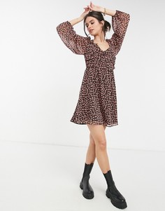 Розовое платье мини с цветочным принтом и присборенным лифом River Island-Розовый цвет