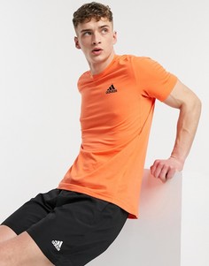 Оранжевая футболка с логотипом adidas Training-Оранжевый цвет