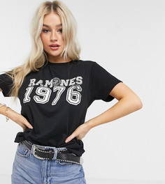Черная футболка с принтом группы "Ramones" ASOS DESIGN Petite-Черный цвет