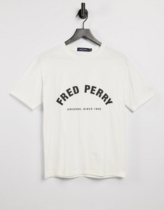 Белая футболка с изогнутым логотипом Fred Perry-Белый