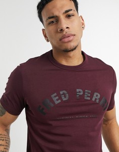 Бордовая футболка с фирменной отделкой Fred Perry-Красный