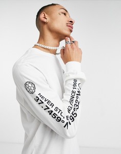 Белый лонгслив с логотипом The North Face Logo +