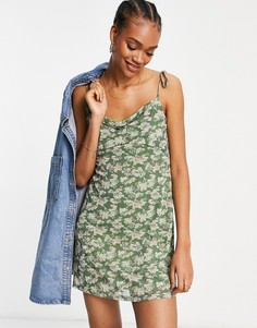 Платье мини на бретельках со свободным воротом и сплошным цветочным принтом Fashion Union-Зеленый цвет