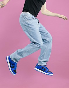 Светлые прямые джинсы с выбеленным эффектом ASOS DESIGN-Голубой