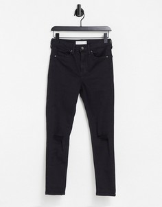 Черные зауженные джинсы со рваной отделкой Topshop Jamie-Черный цвет