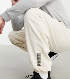 Джоггеры в стиле oversized выбеленного бежевого цвета Puma Plus – эксклюзивно для ASOS-Бежевый