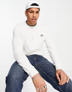 Белый классический джемпер с круглым вырезом Fred Perry