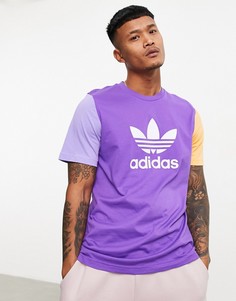 Фиолетовая футболка в стиле колор блок с фирменным трилистником adidas Originals-Фиолетовый цвет