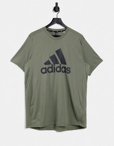 Футболка цвета хаки с большим логотипом adidas Training-Зеленый цвет