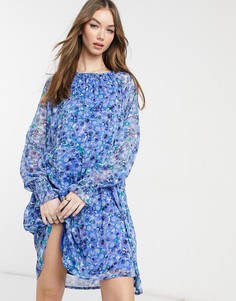 Синее платье с присборенной юбкой и цветочным принтом Vero Moda-Многоцветный
