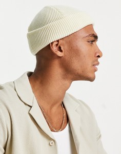Маленькая шапка-бини кремового цвета из вафельного трикотажа ASOS DESIGN-Белый