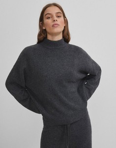 Темно-серая водолазка от комплекта Bershka-Серый