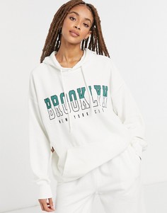 Серовато-бежевый oversized-худи с принтом "Brooklyn" от Stradivarius-Белый