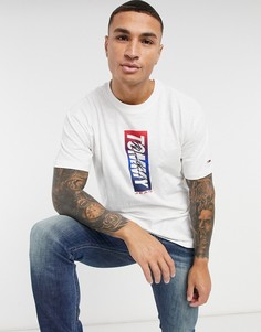 Белая футболка с вертикальным логотипом на груди Tommy Jeans-Белый