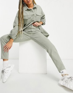 Джинсы в винтажном стиле цвета хаки от комплекта Missguided-Зеленый цвет