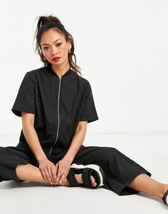 Черный комбинезон в минималистичном стиле на молнии спереди ASOS DESIGN-Черный цвет