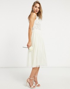 Платье миди из тюля цвета экрю с воротником халтер и элегантной отделкой пайетками в тон изделия Maya Bridal-Белый