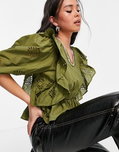 Оливковый топ с V-образным вырезом, оборками и вышивкой ришелье Only-Зеленый цвет