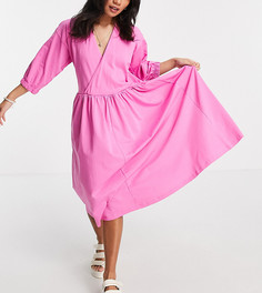 Розовое платье миди с присборенной юбкой и лифом с запахом ASOS DESIGN Petite-Розовый цвет