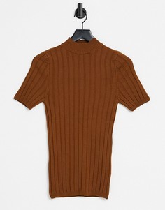 Светло-коричневая трикотажная футболка в рубчик с высоким воротником ASOS DESIGN-Коричневый цвет