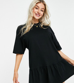 Черное платье-футболка в стиле oversized с оборкой по низу ASOS DESIGN Petite-Черный цвет