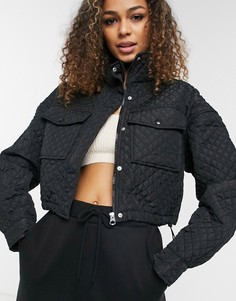 Укороченная стеганая куртка черного цвета Bershka-Черный цвет