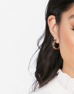 Золотистые массивные серьги-кольца с волнообразным дизайном Monki Blair-Золотистый