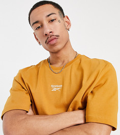Футболка рыжего цвета с логотипом по центру Reebok Classics – эксклюзивно для ASOS-Оранжевый цвет