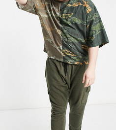 Oversized-футболка из нейлона и трикотажа, с широкими рукавами «три четверти» и комбинированным камуфляжным принтом ASOS DESIGN Plus-Многоцветный
