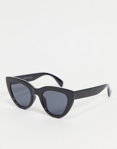 Черные солнцезащитные очки в крупной круглой оправе "кошачий глаз" Monki Isla-Черный цвет
