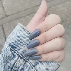 24шт однотонные накладные ногти и 1шт двухсторонняя лента Shein