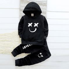Спортивные брюки и толстовка с мультяшным принтом для мальчиков Shein