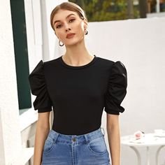 Однотонная облегающая футболка с пышным рукавом Shein