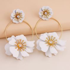 Серьги-подвески с цветочным декором Shein