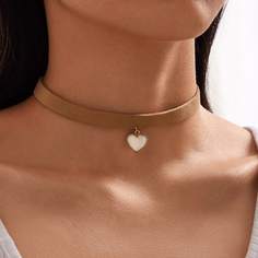 1шт Чокер с подвеской сердечка Shein