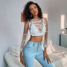 Сетчатый короткий топ с оригинальным рукавом без бюстгальтера Shein