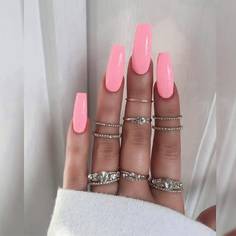 24шт накладные ногти, 1 лист лента и 1шт пилочка для ногтей Shein