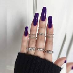 24шт накладные ногти, 1 лист лента и 1шт пилочка для ногтей Shein