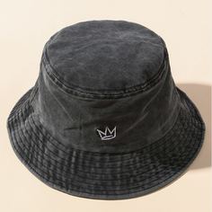 Шляпа с вышивкой Shein