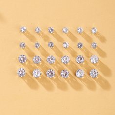 12 пар серьги-гвоздики с декором циркона Shein