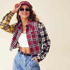 Блуза в клетку с пуговицами и карманом Shein