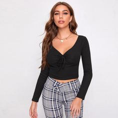 Трикотажная короткая футболка с узлом Shein