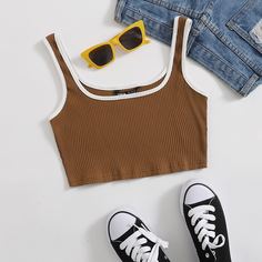 Трикотажная короткая майка Shein