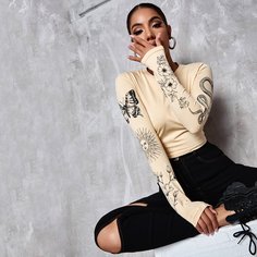 Короткая футболка с графическим принтом Shein