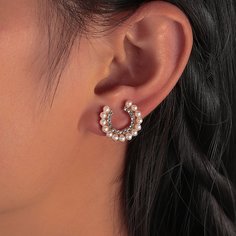 Серьги-гвоздики с искусственными жемчугами Shein