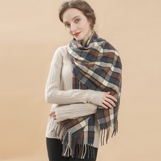 Шарф с бахромой в клетку Shein