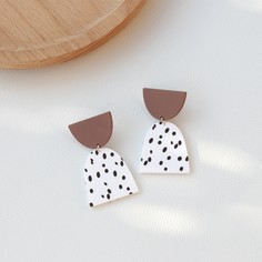 Контрастные геометрические серьги-подвески Shein