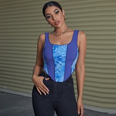 Жилет с асимметричным низом по бокам и узором Tie-dye noodles Shein